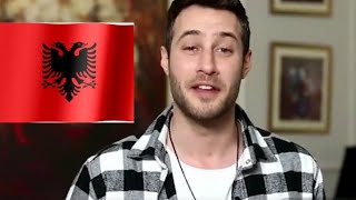 Aktori turk Mehmet Ozan Dolunay Xhenki i serialit Stambolli i Pameshirshem pershendet shqiptaret [upl. by Nhor481]