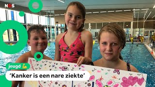 Kinderen zwemmen 200 baantjes voor ziek klasgenootje [upl. by Jopa]