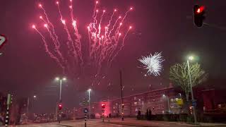 Veel Vuurwerk in Den Haag tijdens jaarwisseling 2022  2023 [upl. by Naitsirhk140]