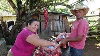 A LIDA COM A CARNE DE PORCO NA ROÇA DO DONATO E DA ELIANA [upl. by Miki140]