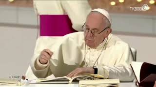 Papa Francesco e il grande imam di AlAzhar firmano la dichiarazione di Abu Dhabi [upl. by Merilyn]