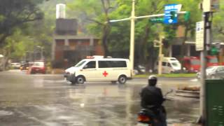 台北市民間救護車緊急出動 Private Ambulances Responding in Taipei City [upl. by Emoraj]