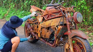 Superbike restoration in the old rusty abandoned KAWASAKI Z900 900cc racetrack [upl. by Abbottson]