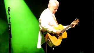 Tommy Emmanuel plays Jimi Hendrix [upl. by Gnik]