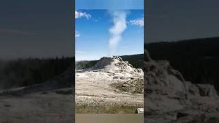 Assim é o Parque Nacional de Yellowstone nos EUA Veja como são os gêiseres Animação a partirfoto [upl. by Leiuqeze]