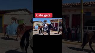 Cabalgata en Michoacán apoyo viajaresvivir fiestaspatrias2024 cabalgata caballos vivamexico [upl. by Salocin]