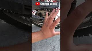 Asi Puedes Tensar la Cadena de tu Moto [upl. by Hetti125]