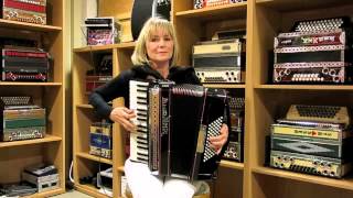 Accordeoniste Yvonne met Limex MPR4 [upl. by Aicirtac]