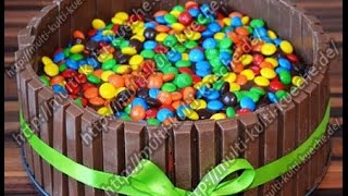 Candy Cake mit MampMs und KitKat  KitKat Torte  Ganz leicht selber machen [upl. by Enitsua]