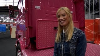 Truckerchick staat met pech [upl. by Uoliram]