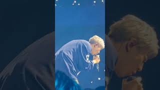 shorts Park Chanyeol sings Raining in Manila shortsviral chanyeol kpop fypシ゚viral viralshorts [upl. by Chrisman]