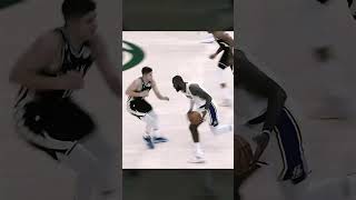 Giannis vs LeBron 😳🔥 [upl. by Woodruff441]