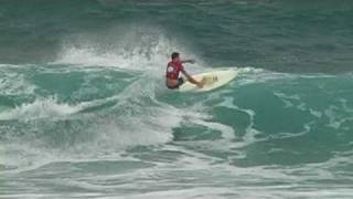 ERIC DIAZ HOOKIPA SURF SHOOTOUT 2009 [upl. by Lerrehs]