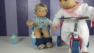 BITTY BABY TWIN Dolls JACKS POTTY TRAINING amp PAISLEYS NEW BIKE [upl. by Mendie]