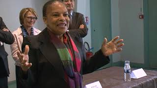 Christiane Taubira visite le collège Victor Schoelcher à Lyon [upl. by Alexis]