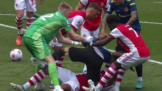 Fight Scott McTominay vs Gabriel ll Arsenal vs Man Utd 2022 [upl. by Bethanne]