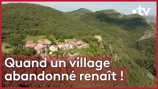 Occitanie  ce couple restaure un village complet [upl. by Ruford]