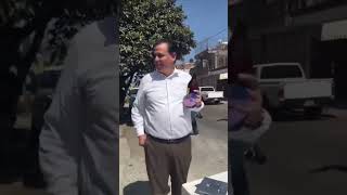 Candidato del PRI regala caguamas en Morelia [upl. by Wira]