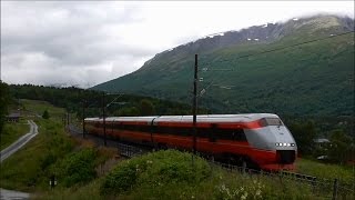 NSB BM 73 passes Oppdal Norway  Uses horn [upl. by Elpmid925]