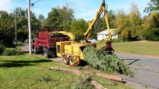 Big Vermeer Wood Chipper with Log Loader [upl. by Fougere]