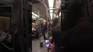 Video original del Spiderman bailando en el Metro de Chile [upl. by Harbison38]