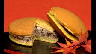 How to Make Dorayaki Doraemons Favorite Snack Recipe どら焼き 作り方レシピ [upl. by Leuams]