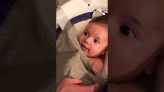 Tiktok Greta Santarelli e Daniele fanno il bagnetto a Thomas🫧pt1👶🏻tiktok shorts [upl. by Pelmas]