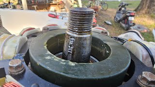 How to remove woodruff key on and outboard J200TXCNE Johnson 200 hp Outboard shaft [upl. by Namien]