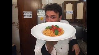 Spaghetti con tonno e pomodorini  Ricetta [upl. by Annirac257]