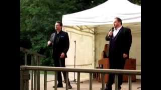 Mark Llewelyn Evans amp Wynne Evans  Gendarmes Duet [upl. by Ecital]