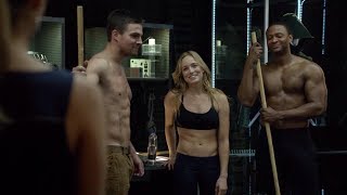 Arrow partes engraçadas 3 temporada [upl. by Ahsiket]