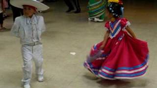 Niños bailando folklor Mexicano  La Negra Y Jarabe Tapatio de Jalisco [upl. by Siro]