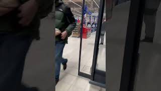 Praha  Tesco Zličín Bitcoinmat [upl. by Wendye485]