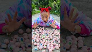 Pony eats eye candy  dinosaur eggs lollipops chocolate candy shorts funny [upl. by Hauger]