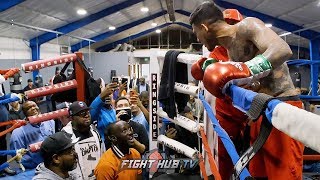 TERENCE CRAWFORD PULLS UP ON JOSE BENAVIDEZ JR DURING WORKOUT AS BOTH TRADE WORDS WITH EACH OTHER [upl. by Einnor970]