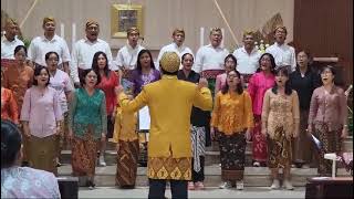 Mars Keuskupan Bogor oleh Paduan Suara Lingkungan St YohRasul dan St Imelda dalam Rampak Sekar [upl. by Nivaj]