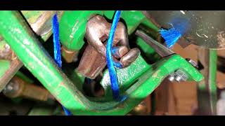 How a John Deere Knotter Ties a Knot [upl. by Croteau]