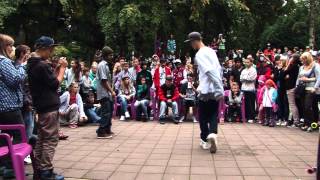 Shaggy vs Karfa  Cwalk battle  top 6  Dance meeting Česká Lípa 29 9 2012 [upl. by Ahsekyw]