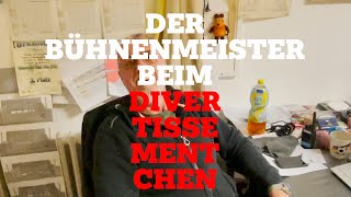 Der Bühnenmeister beim Divertissementchen  quotFastelovend zesammequot  Divertissementchen 2023 [upl. by Amitak258]