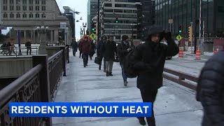 Hundreds of callers complain of no heat in Chicago buildings [upl. by Noyahs]