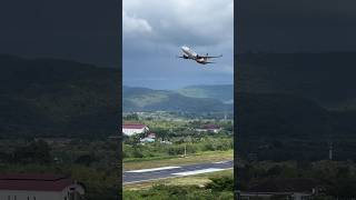 Batk Air Boeing 737800 Landing di Bandara Komodo Labuan Bajo [upl. by Elatsyrk]