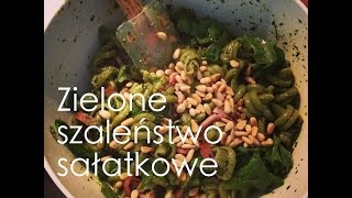 Szpinakowy makaron z pesto orzeszkami pinii i bekonem [upl. by Alisen236]