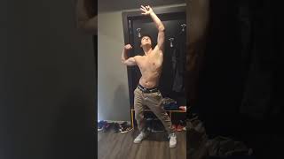 How to pose like Zyzz bodybuilding zyzz classicphysique bodybuilder [upl. by Mari412]