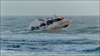 The Noosa Bar crossing Sunday morning June 14 2020 [upl. by Isolde]