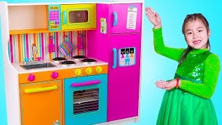 Jannie Pretend Play Cooking Food Challenges with Giant Kitchen Toy [upl. by Ydnec]