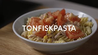 Krämig pasta med tonfisk och majs [upl. by Hajidahk]