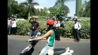 Anushka Sharma shoots for TVS Scooty Pep Ad in Magarpatta City Pune [upl. by Eicram]