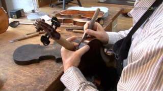 JohnEric Traelnes Maître Luthier à Lausanne Suisse [upl. by Leur460]