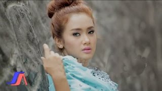 Cita Citata  Pernikahan Dini Official Music Video [upl. by Fleischer]