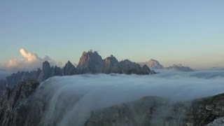 DolomitenKlettertour Drei Zinnen 1  über den Wolken  Abenteuer Alpin 2012 Folge 41 [upl. by Lainahtan744]